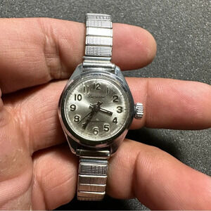 Vintage Lucerne Ladies Mechanical Wind Up Watch For Parts Or Repair Not Working